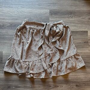 Altar’d State Leopard Print Ruffle Mini Skirt – Size Medium – Tie Waist